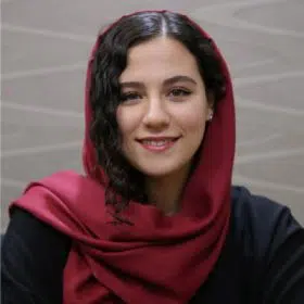 خانم صادقی